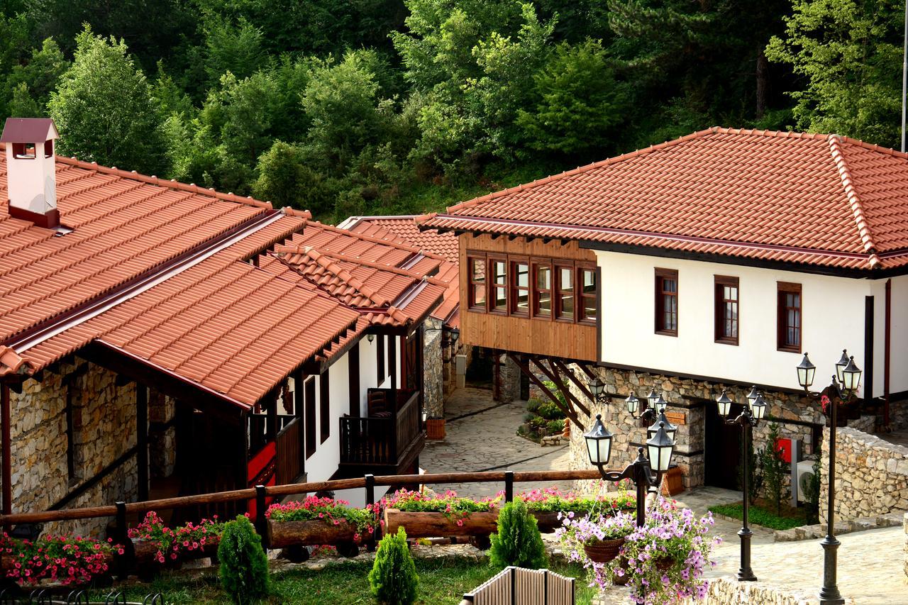 Macedonian Village Hotel & Resort Skopje Exterior foto