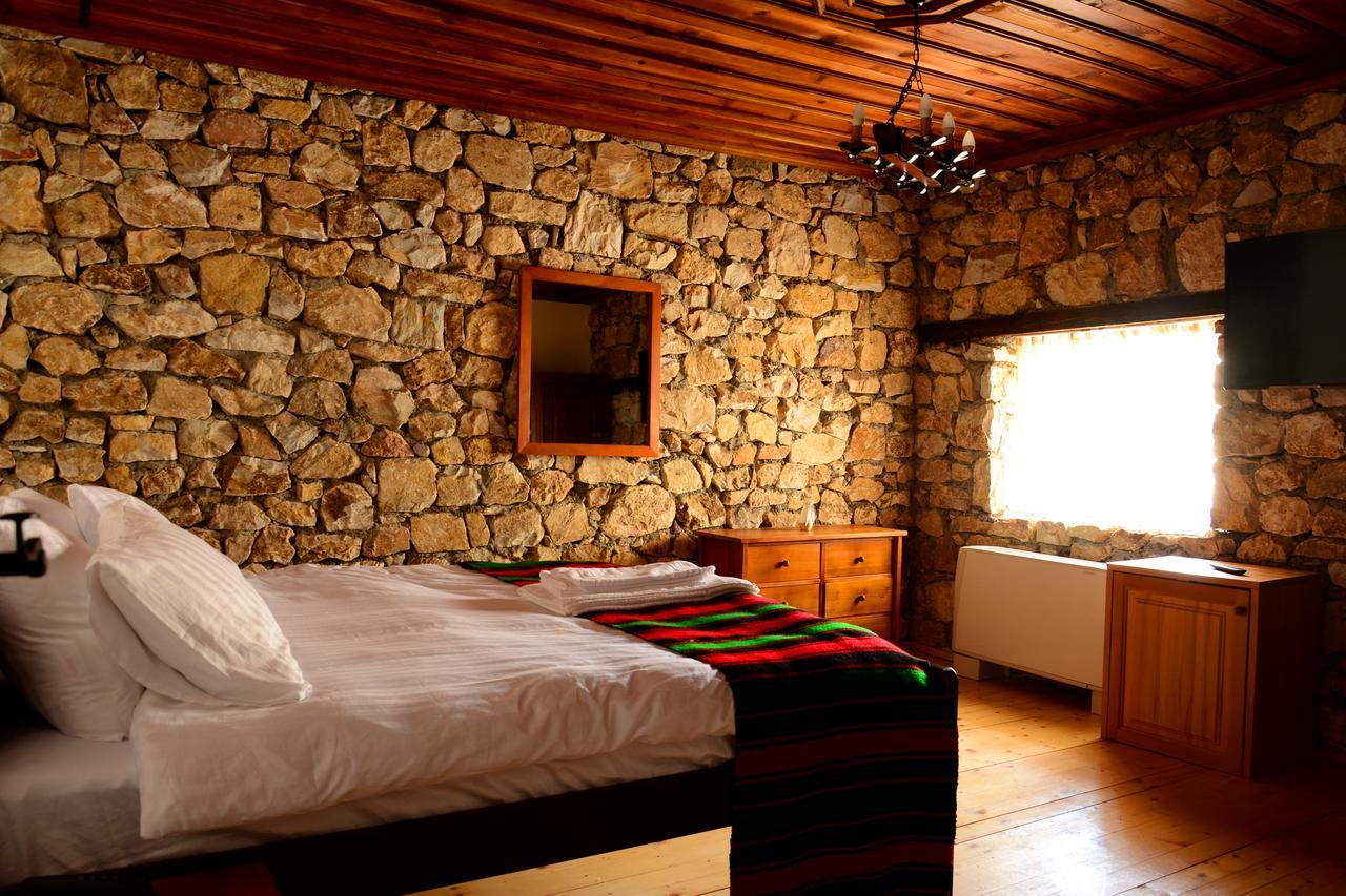 Macedonian Village Hotel & Resort Skopje Exterior foto