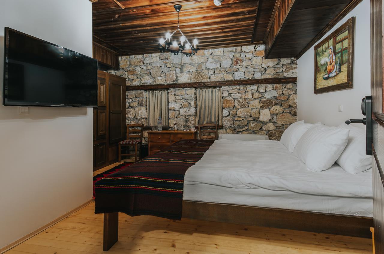 Macedonian Village Hotel & Resort Skopje Exterior foto