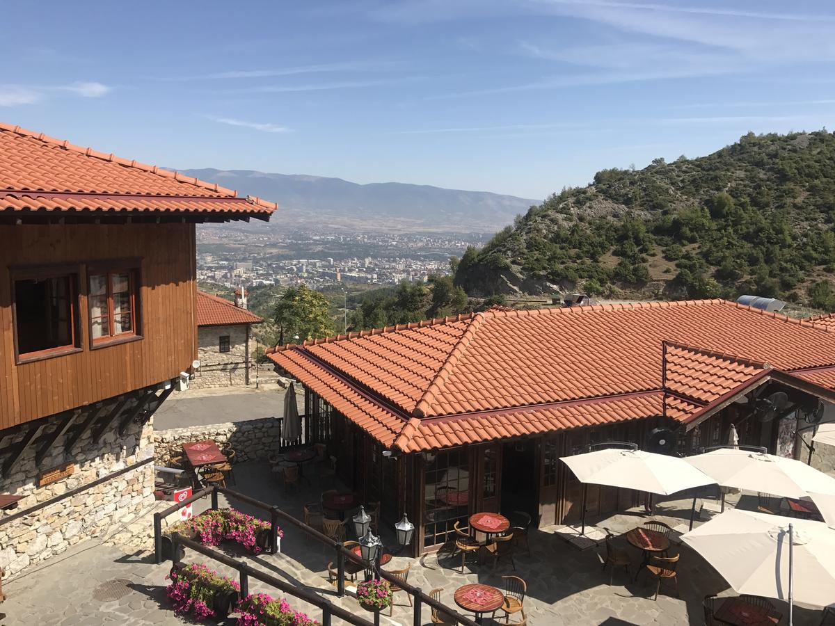 Macedonian Village Hotel & Resort Skopje Exterior foto