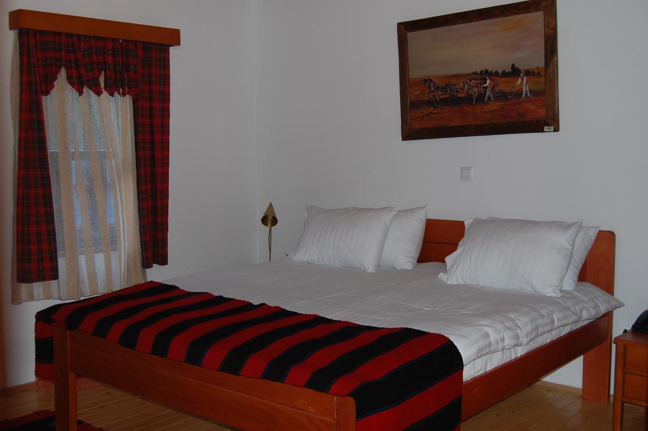 Macedonian Village Hotel & Resort Skopje Exterior foto